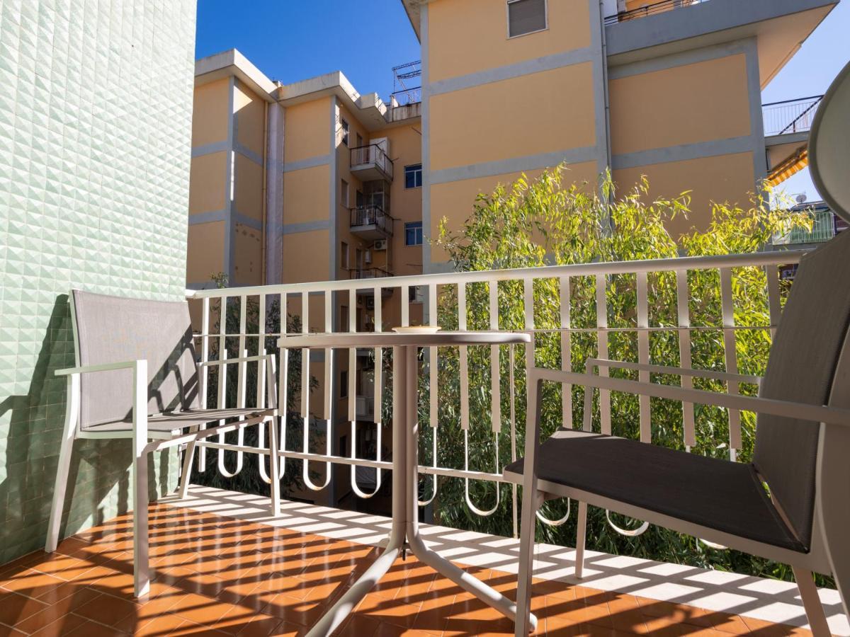 Orange Suites - De Vivo Realty Соренто Екстериор снимка