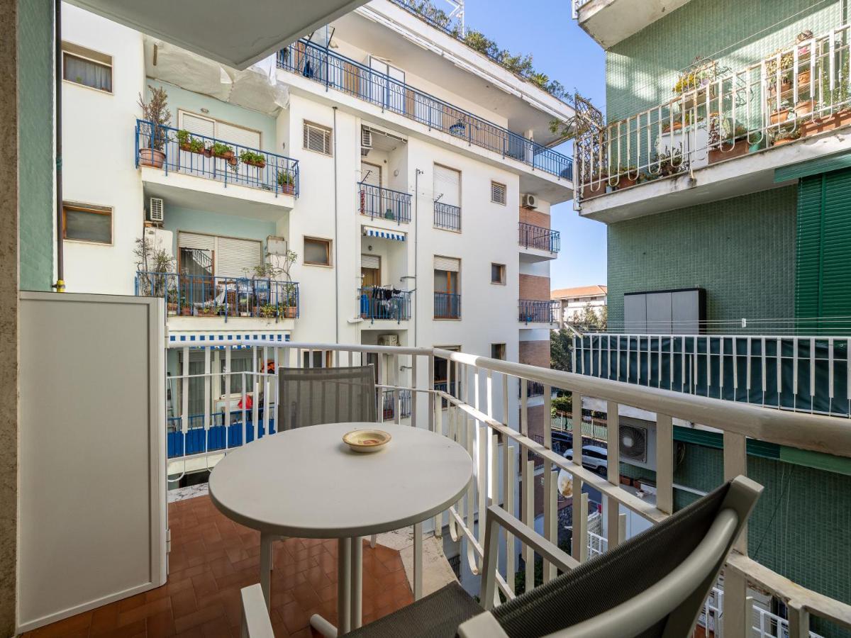 Orange Suites - De Vivo Realty Соренто Екстериор снимка